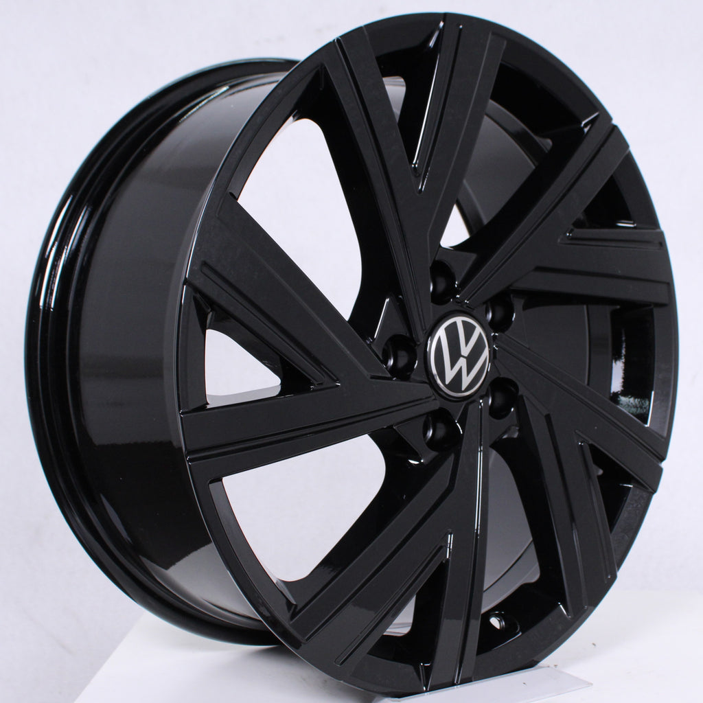 18 Zoll original VW Golf 8 VIII 5H 5H0601025AE Bergamo Alufelgen (3554e)