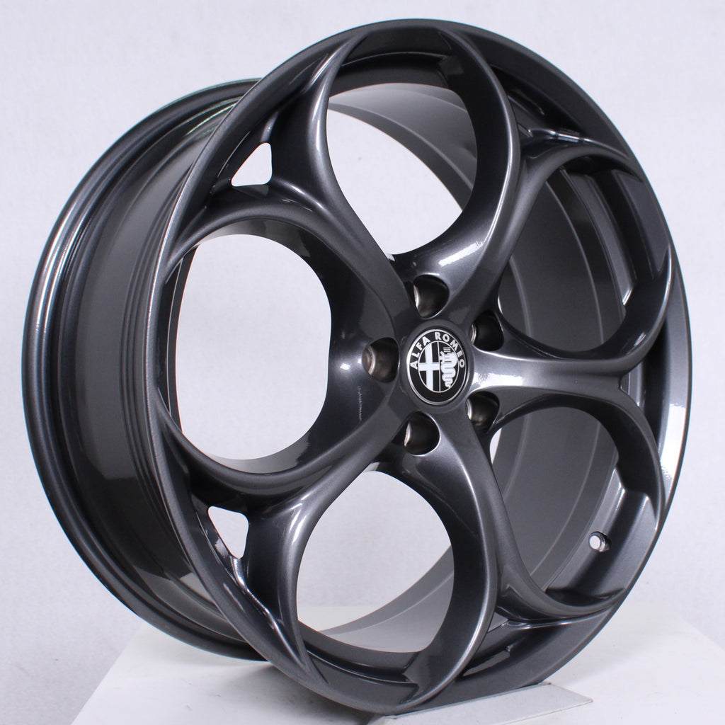 19 Zoll original Alfa Romeo Giulia 952 156158670 Alufelgen (8e3ba)