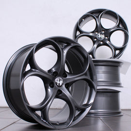 19 Zoll original Alfa Romeo Giulia 952 156158670 Alufelgen (5b1f4)