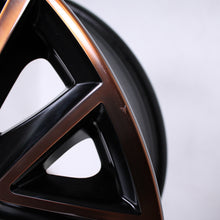 Laden Sie das Bild in den Galerie-Viewer, 19 Zoll original Seat Leon Cupra KL 5FA601025R Exclusive II Alufelge (5c604)