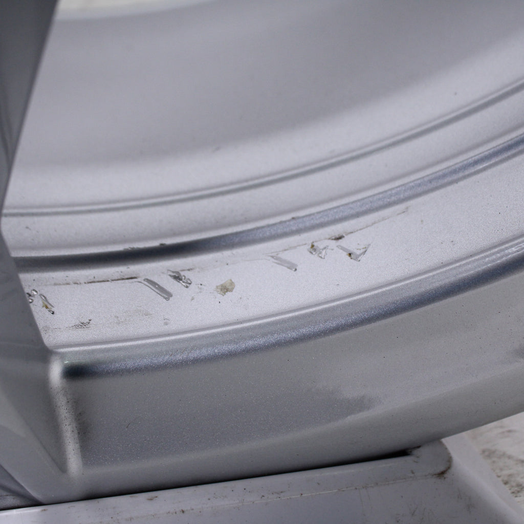 4 Stück 17 Zoll original Audi Q3 F3 II 83A 83A601025AL Alufelgen (974ba)