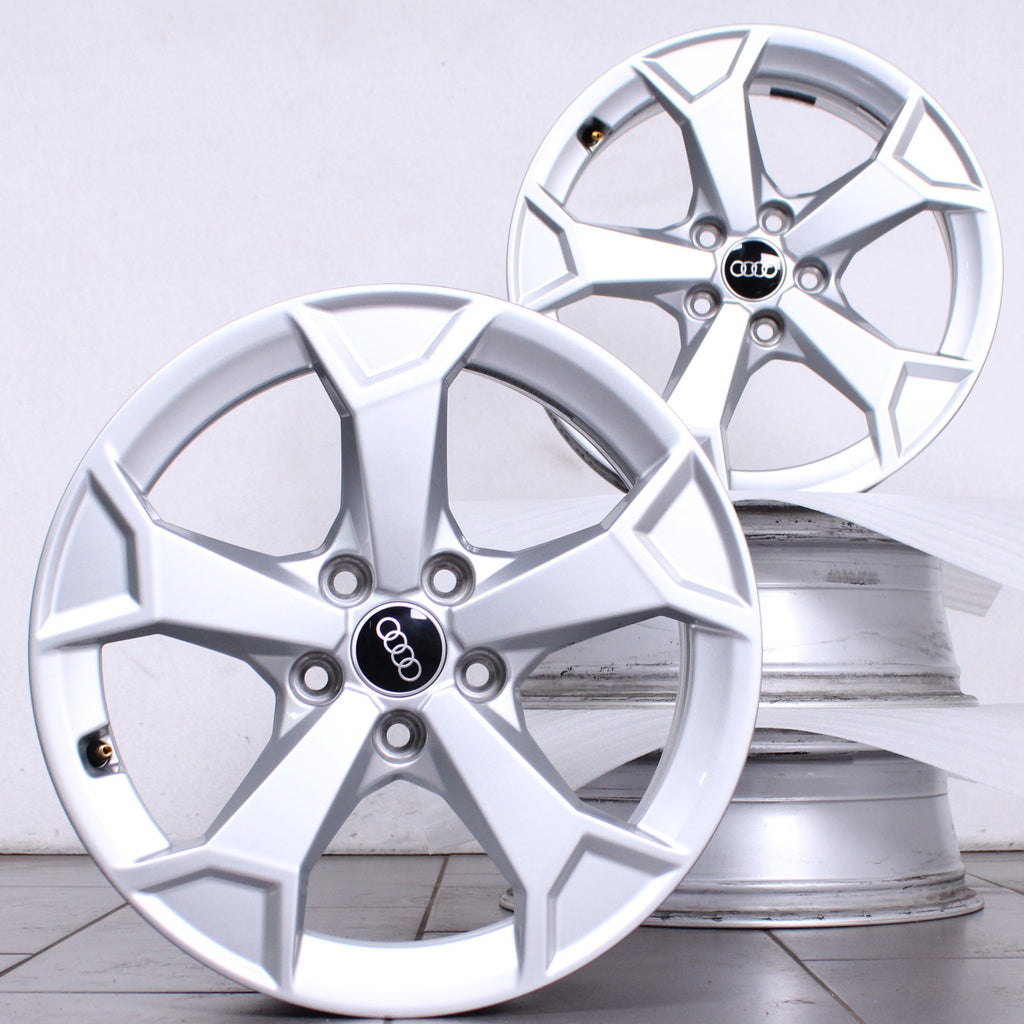 4 Stück 17 Zoll original Audi Q3 F3 II 83A 83A601025AL Alufelgen (974ba)