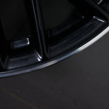 Laden Sie das Bild in den Galerie-Viewer, 18 Zoll original Audi A4 S4 8W 8W0601025DD Alufelgen (bbbd5)